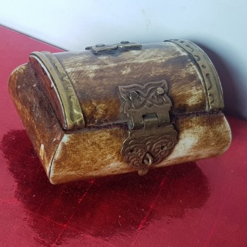 Pajita joyero vintage de hueso y latón
