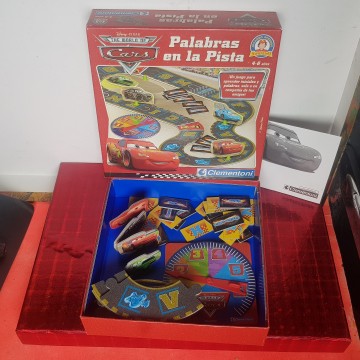 Juego de mesa palabras en la pista cars Disney Pixar 46 años
