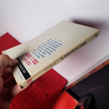 2 € El pistolero de Laramie Louis l'amour