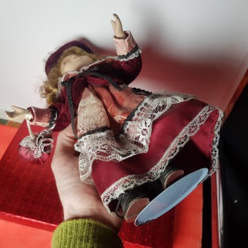 10 € Antigua muñeca de cerámica ojos de cristal