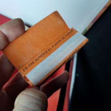 Antigua libreta papel de fumar zig zag 125 / 75 hojas años 40
