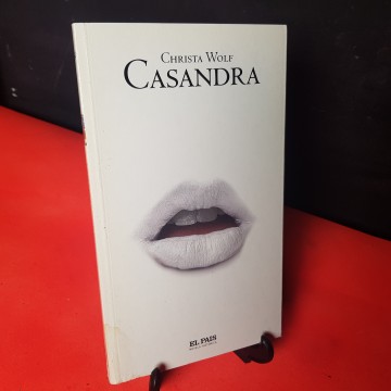 Casandra, de Crihsta Wolf