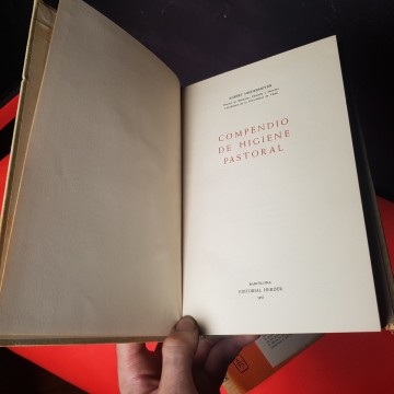 Compendio de higiene pastoral, por el Dr Albert niedermeyer