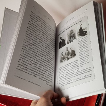 Persiguiendo a einstein, Antonio y Eduardo Acin, Teoría relatividad