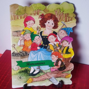 1 € Cuento troquelado Blancanieves editorial Combel 6