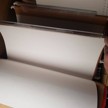 Caja 50 carpetas colgantes tamaño folio 4 €