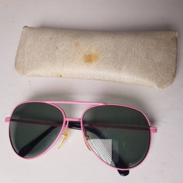 Antiguas gafas años 70 de sol montura metálica color rosa 4 € comprar