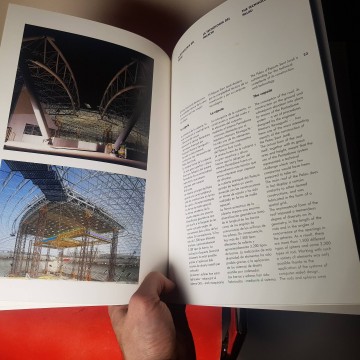 Palau Sant Jordi història Diputació Barcelona llibre comprar llibreria