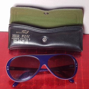 Gafas de sol vintage años 70 montura de pasta librería libros