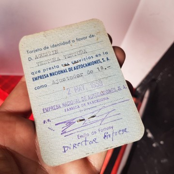 Empresa nacional de autocamiones tarjeta de identidad antigua