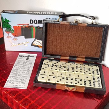 Domino vintage en maletín juego de mesa librería online comprar