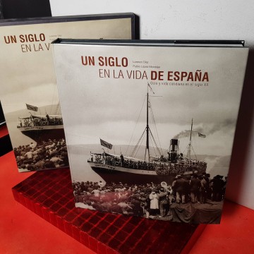 Un siglo en la vida de España Lorenzo Díaz historia siglo XX libro