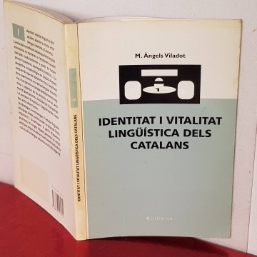 Identitat i vitalitat Lingüística dels catalans llengua i identitat