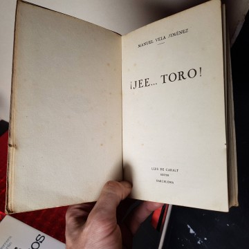 Novela taurina antigua Luis de Caralt jee toro Manuel Vela Jiménez