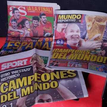 España campeona del Mundo Sudáfrica 2010 periódicos campeones mundo