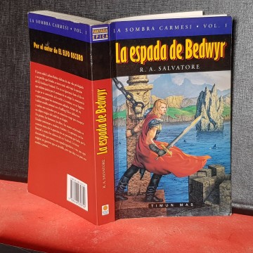 Novela fantástica R. A Salvatore la espada de bedwyr la Sombra Carmesí