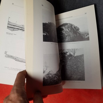 Cerámica medieval libro arqueología sarcofagos Villaviciosa Congreso
