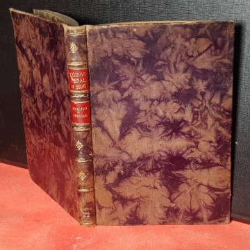 Código Penal de 1928 edición official editorial Reus libro Derecho