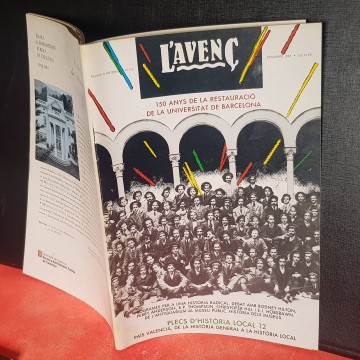Història Universitat de Barcelona 150 anys l'avenç  revista en català