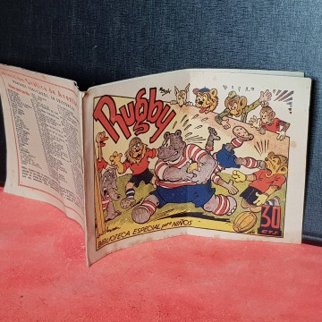 Biblioteca especial para niños editorial marco cómic años 40 rugby