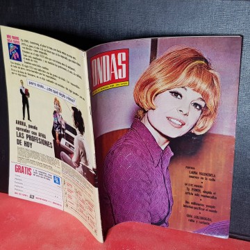 Revistas del corazón 1970 desahucios Argüelles Laura olmo Rocío Dúrcal