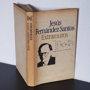 Extramuros, Jesús Fernández Santos novela historica librería online