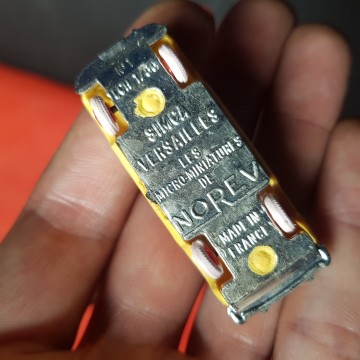 Coche Simca Versailles en minatura, Les micro miniatures de NOREV