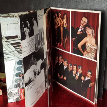 Bye bye show biz, Grand Magic Circus programa circo teatro antiguo