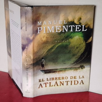 El librero de la Atlántida Manuel pimentel novela s lucar de barrameda