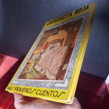 Caperucita Roja, Charles Perrault 1948 editorial molino emilio freixas