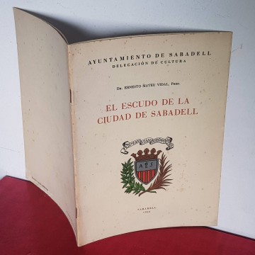 heraldica EL ESCUDO DE LA CIUDAD DE SABADELL libro valles occidental
