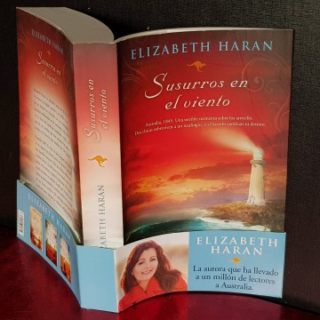 SUSURROS EN EL VIENTO, ELIZABETH HARAN.
