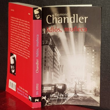 ADIOS, MUÑECA, RAYMOND CHANDLER novela negra novelas clásicos