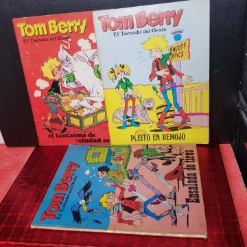 LOTE 3 CÓMICS TOM BERRY.