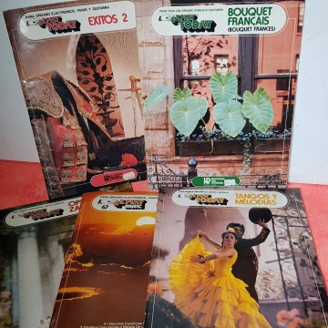 LOTE 5 LIBROS DE PARTITURAS.