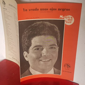 PARTITURA YO VENDO UNOS OJOS NEGROS.