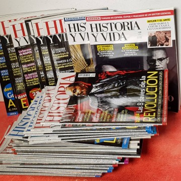 LOTE 39 REVISTAS HISTORIA Y VIDA.
