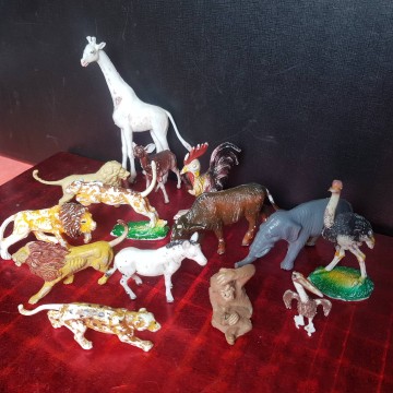 LOTE FIGURAS DE ANIMALES AÑOS 60-70.