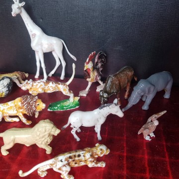 LOTE FIGURAS DE ANIMALES AÑOS 60-70.