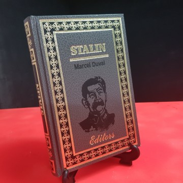 Biografía de stalin, por Marcel Duval