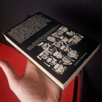 Hombres para la alternativa libro transición española Alianza Popular, ucd...