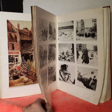LIFE'S PICTURE HISTORY OF WORLD WAR II.