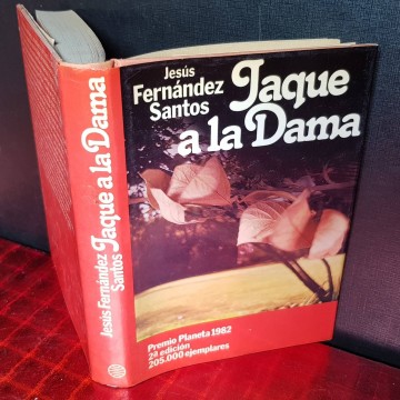 JAQUE A LA DAMA, JESÚS FERNÁNDEZ SANTOS.