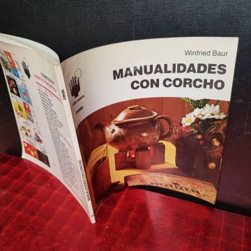 MANUALIDADES CON CORCHO, WINFRIED BAUR.