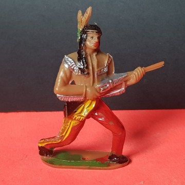 Figura Comansi indio guerrero con rifle años 70