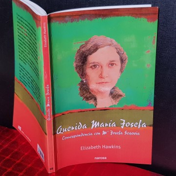 QUERIDA MARÍA JOSEFA SEGOVIA MORÓN, ELIZABETH HAWKINS.