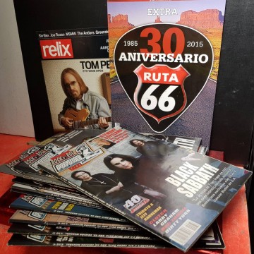 LOTE 14 REVISTAS DE MÚSICA.
