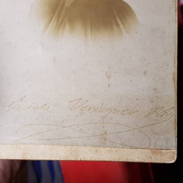 ALBÚMINA JACINTO VERDAGUER (FIRMADA).