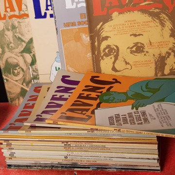 LOT 25 REVISTAS L'AVENÇ.