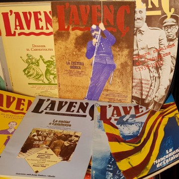 LOT 25 REVISTAS L'AVENÇ.